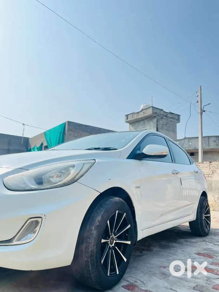 Hyundai Verna 2013 Diesel Manual