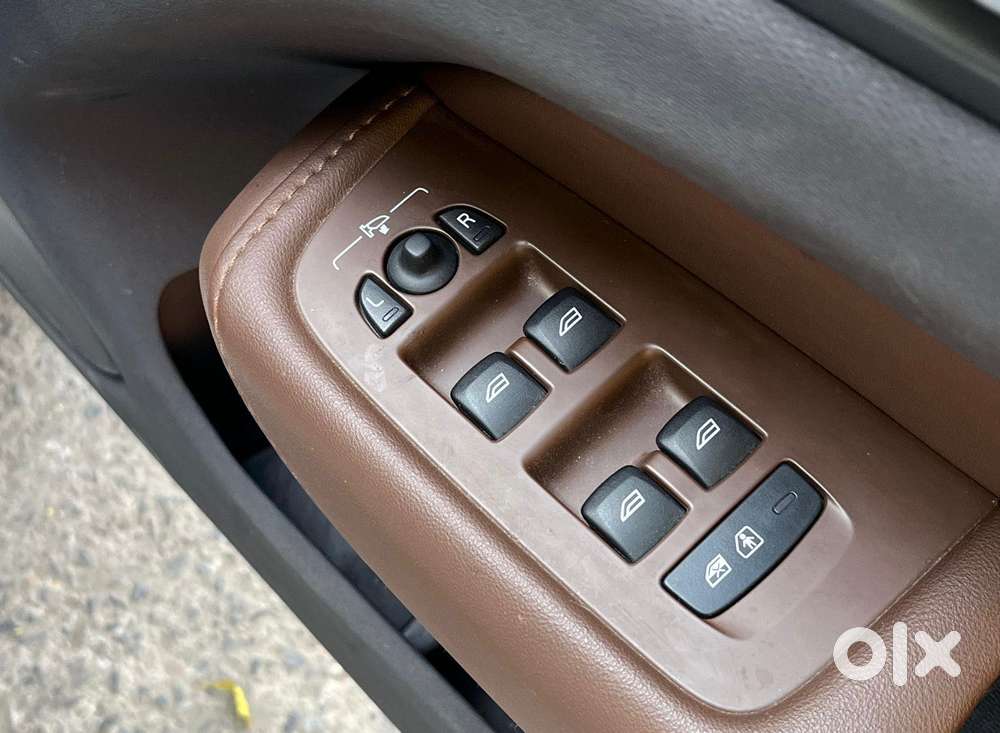 Volvo Xc60 2.0 B5 Ultimate, 2025, Petrol