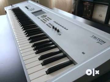 Korg Triton Pro 76 Key Workstation With Imported Hard Case and