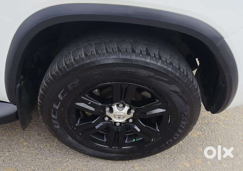 Toyota Fortuner Legender 4x2 At 2.8, 2025, Diesel