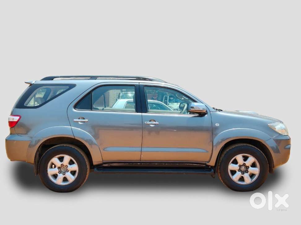 Toyota Fortuner 4x4 Mt 2.8 Diesel, 2011, Diesel