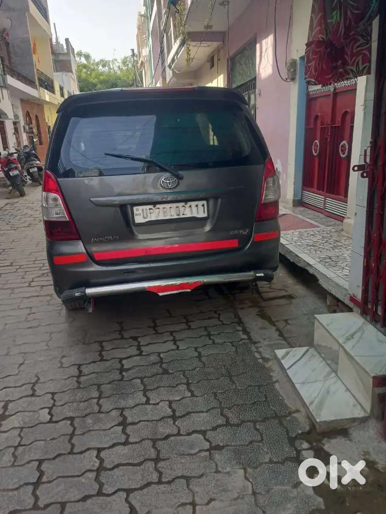 Toyota Innova 2012 Diesel 165000 Km Driven