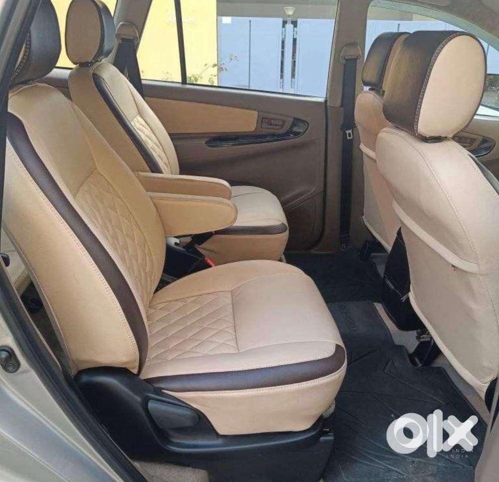 Toyota Innova 2.5 G (diesel) 7 Seater Bs Iv, 2015, Diesel