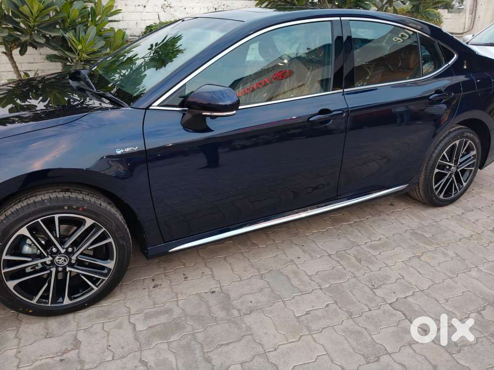 Toyota Camry 2.5 Hybrid, 2026, Petrol