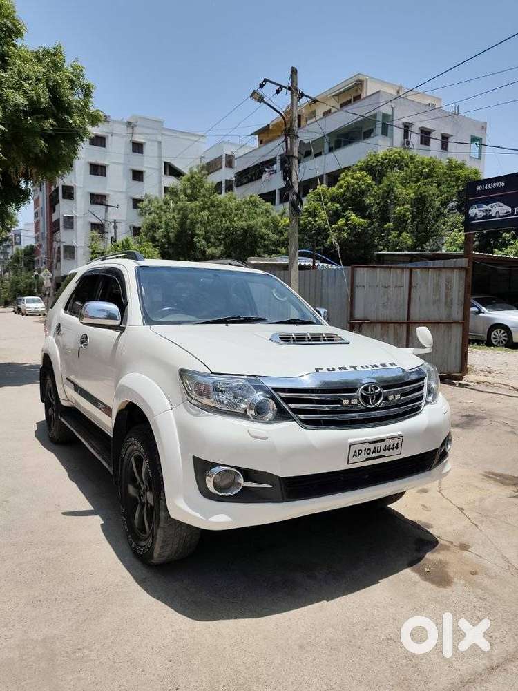 Toyota Fortuner 3.0 4x4 Manual, 2010, Diesel