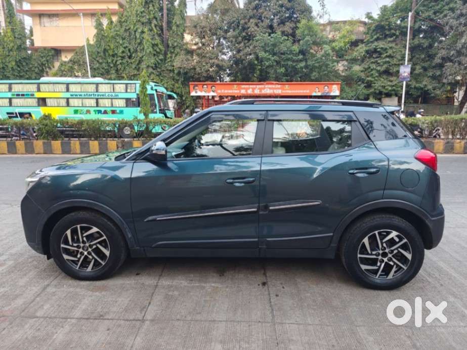Mahindra Xuv300 1.2 W8 (o) Amt Petrol, 2022, Petrol