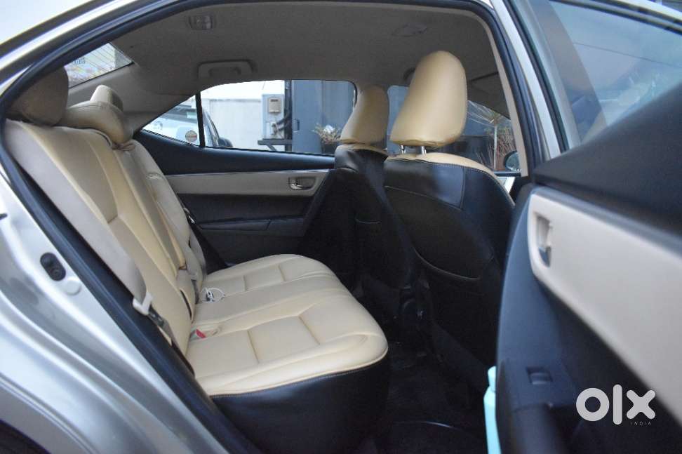 Toyota Corolla Altis [2011-2014] 1.8 Vl At, 2014, Petrol