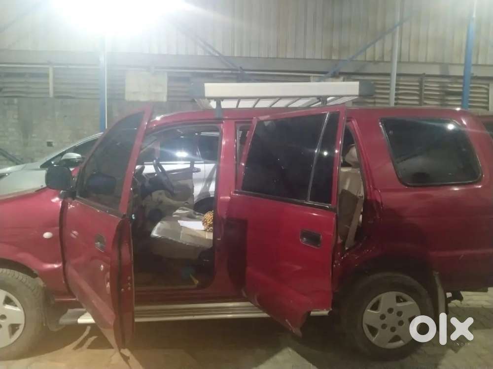 Chevrolet Tavera Ls 10-seater 2010