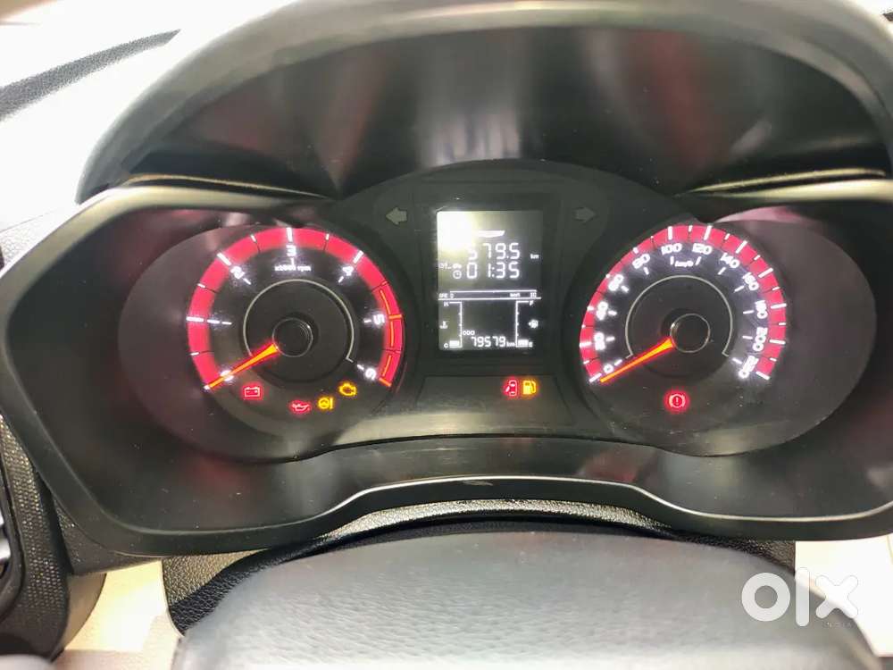 Mahindra Xuv300 2021/11 But Registration 2022diesel With Fancy Number,