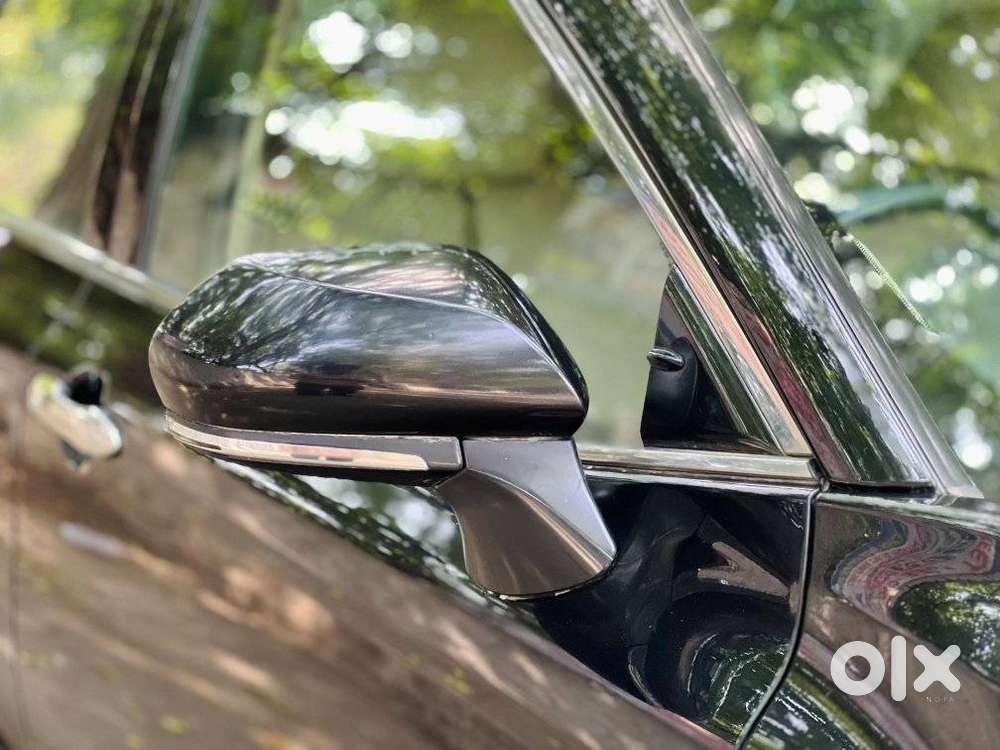 Toyota Camry Hybrid, 2019, Petrol