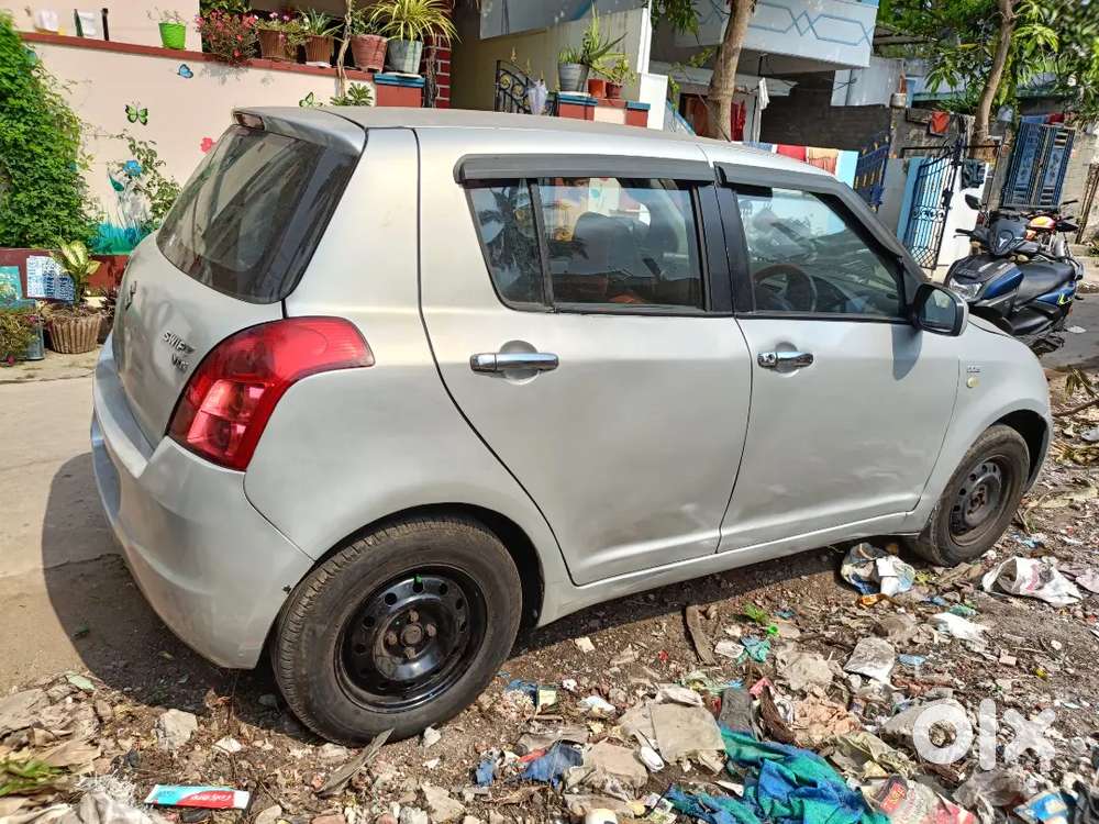 Maruti Suzuki Swift 2010 Diesel 140000 Km Driven