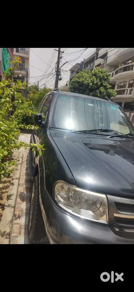 Good Condition Tata Safari Dicor 2015
