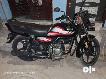 Hf deluxe bs6 black red hotsell