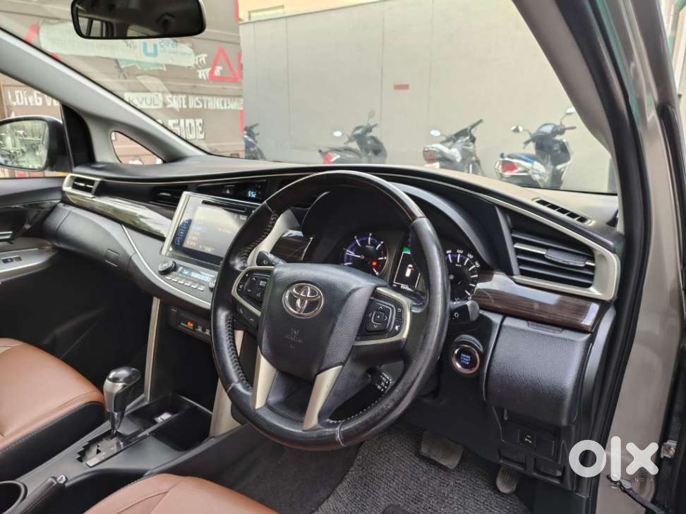 Toyota Innova Crysta 2.8z Automatic, 2019, Diesel