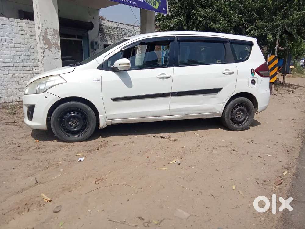 Maruti Suzuki Ertiga 2012
