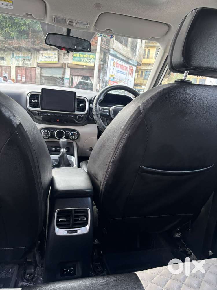 Hyundai Venue, 2023, Petrol