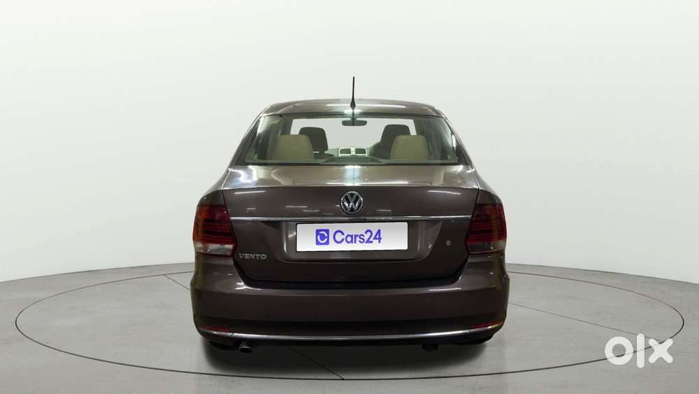 Volkswagen Vento 2013-2015 1.6 Highline, 2016, Petrol