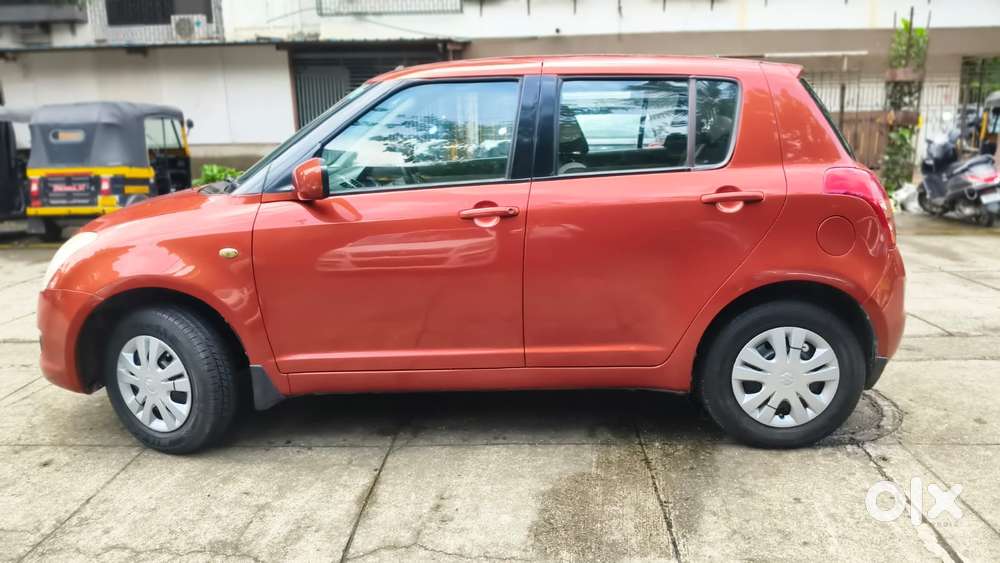 Maruti Suzuki Swift Vxi Bsiv, 2011, Petrol