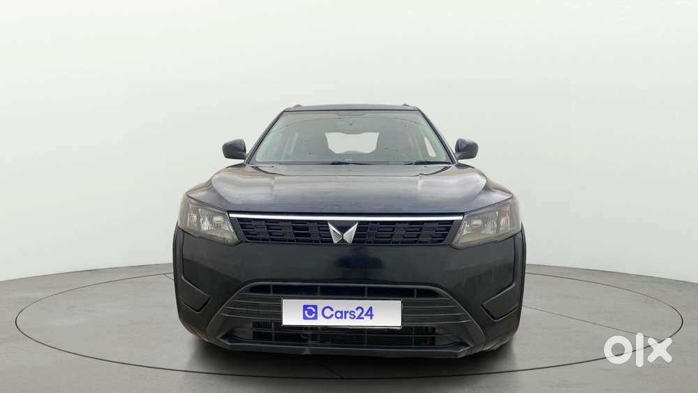 Mahindra Xuv300 W4, 2023, Petrol