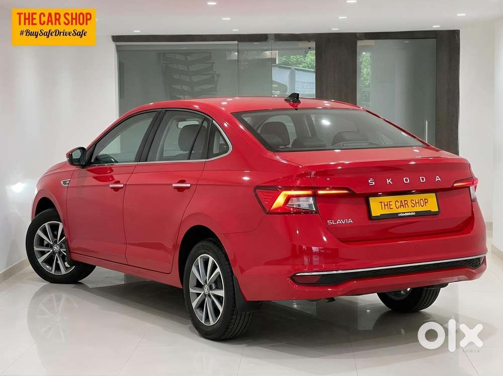 Skoda Slavia 1.0 Tsi Style At, 2023, Petrol