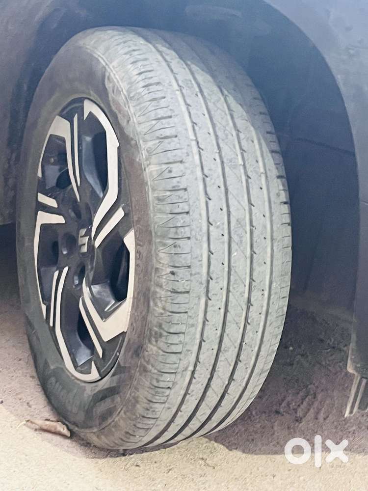 Maruti Suzuki Brezza, 2023, Petrol