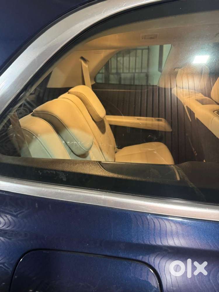 Mercedes Gls 400d 2021  Navy Blue  Excellent Condition  Luxury Suv