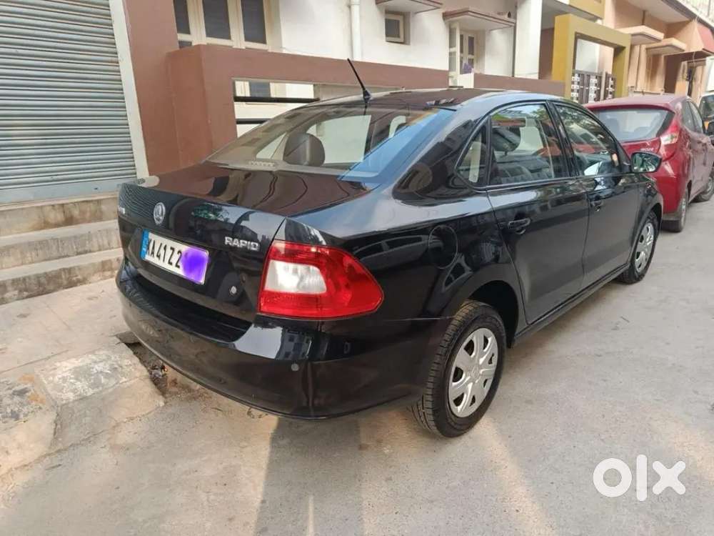 Skoda Rapid 1.5 Active 2013 Petrol Automatic