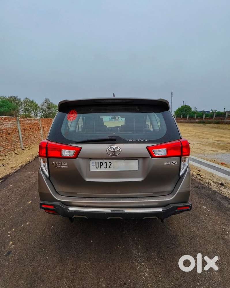 Toyota Innova Crysta 2.4 V, 2016, Diesel