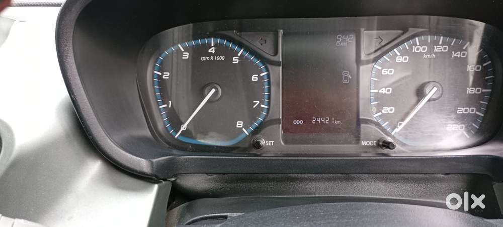 Tata Altroz 1.2 Xe, 2023, Petrol