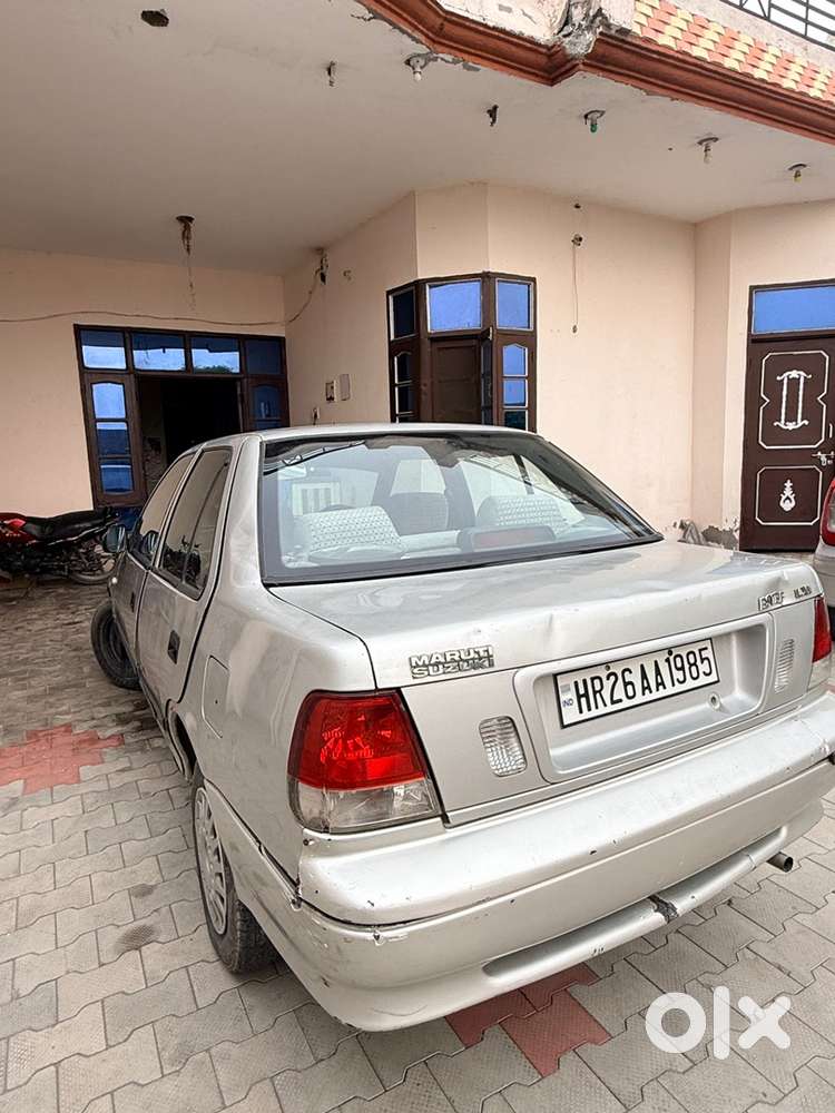 Maruti Suzuki Esteem Petrol 2005