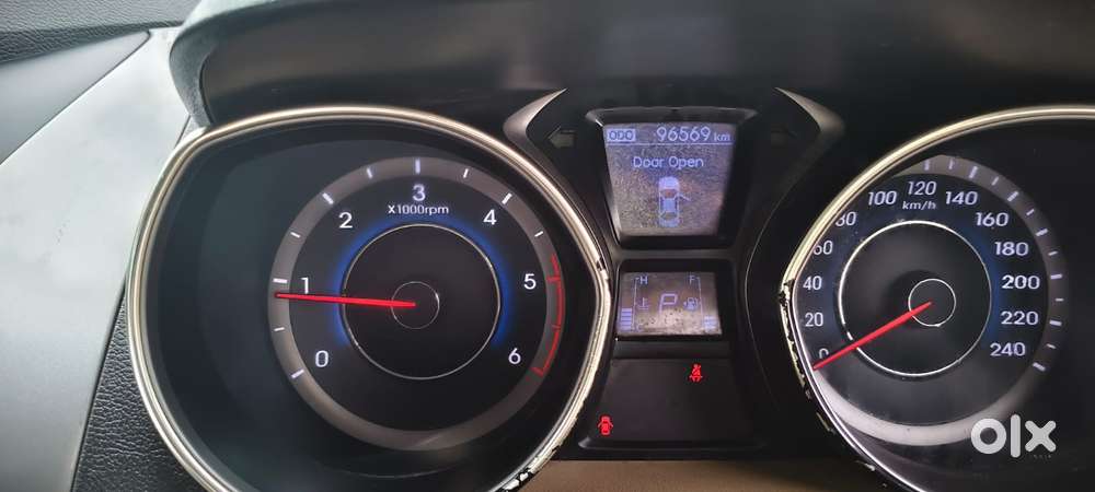 Hyundai New Elantra [ ] 1.6 Sx Diesl At, 2012, Diesel