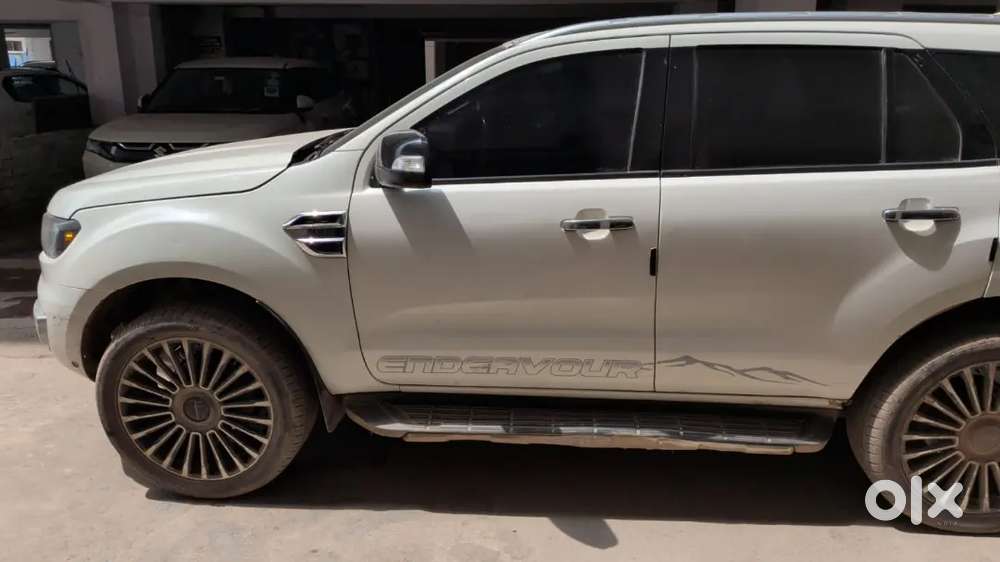 Ford Endeavour 3.2 Diesel 2017