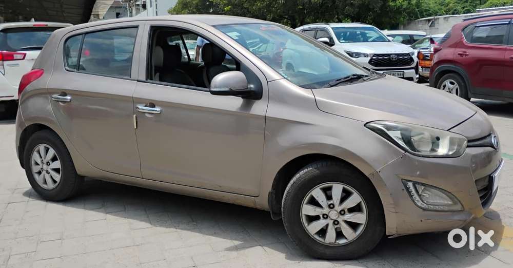 Hyundai I20 Sportz 1.2 Ivt, 2013, Diesel