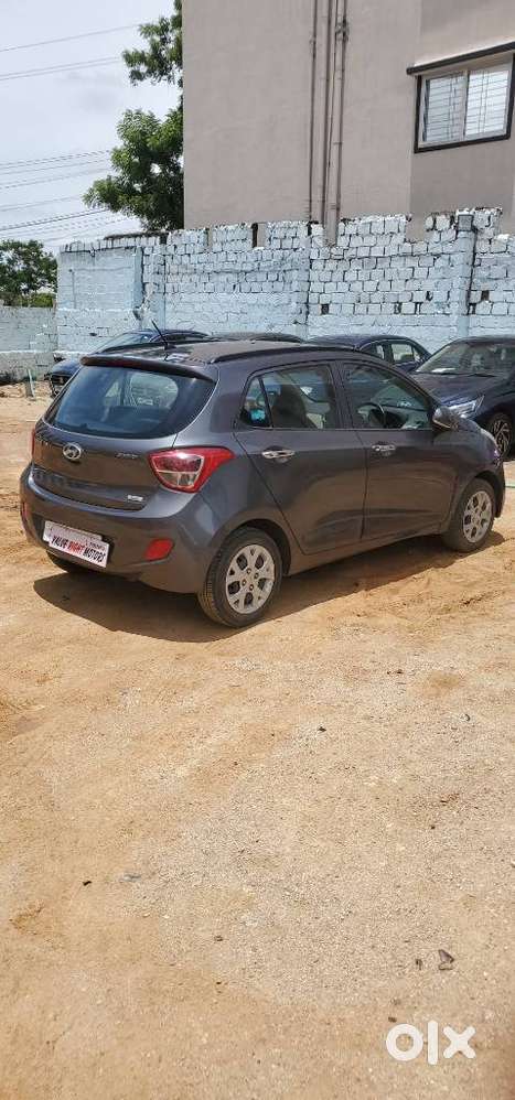 Hyundai Grand I10 Sportz, 2014, Petrol