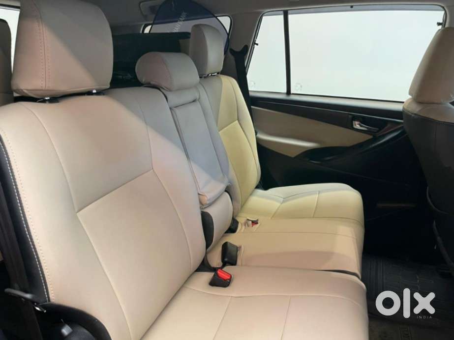 Toyota Innova Crysta [2020-ongoing] 2.4 Gx 8 Str, 2022, Diesel