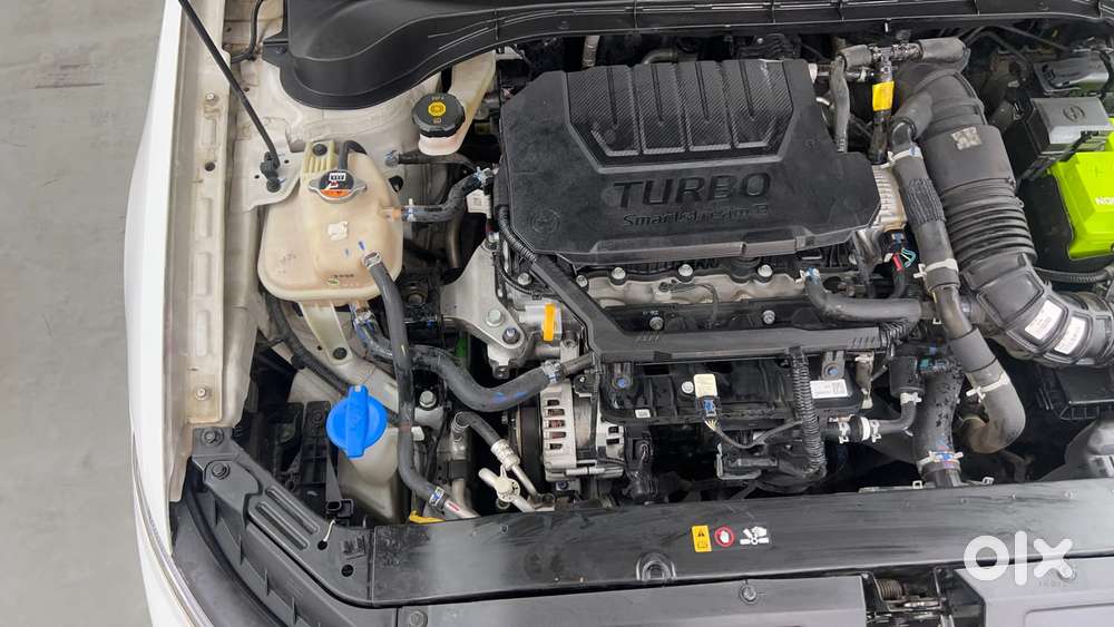 Hyundai Verna 1.5 Sx (o) Turbo Petrol Dct, 2023, Petrol