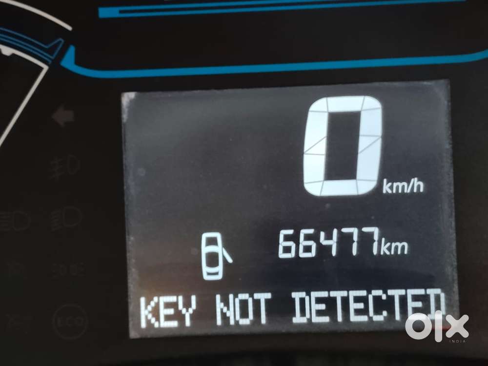 Renault Triber Rxz, 2020, Petrol