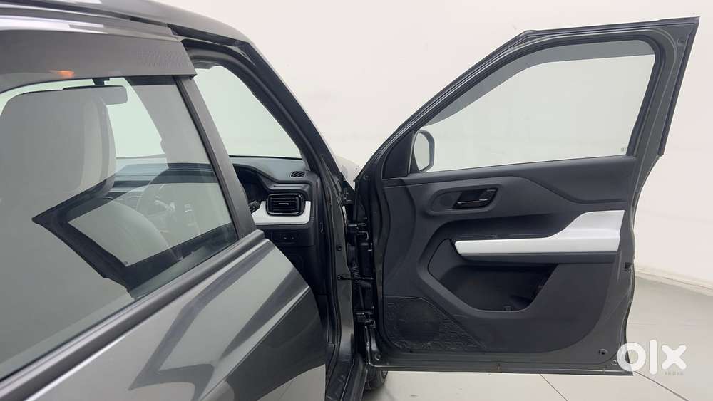 Tata Punch Pure, 2025, Petrol