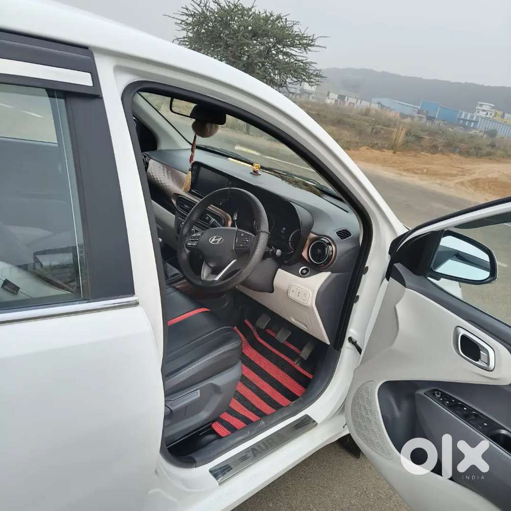 Hyundai Aura 2024 Cng & Hybrids Well Maintained