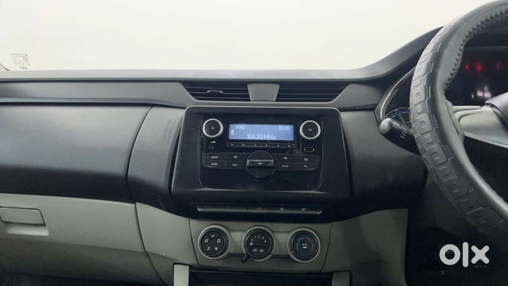 Renault Triber Rxl, 2023, Petrol