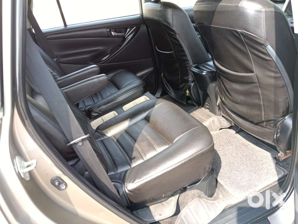 Toyota Innova Crysta 2.4 G Plus Mt 7 Str, 2018, Diesel
