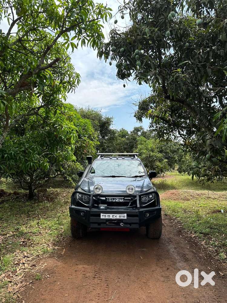 Isuzu D-max V-cross 2018 Diesel Good Condition