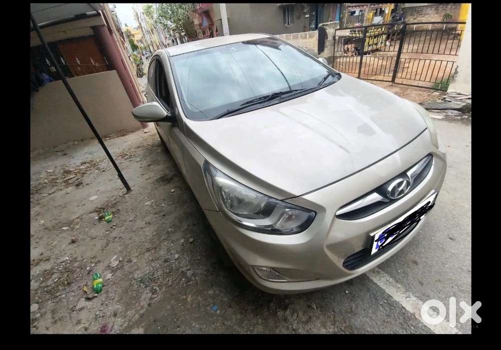 Hyundai Fluidic Verna 2012