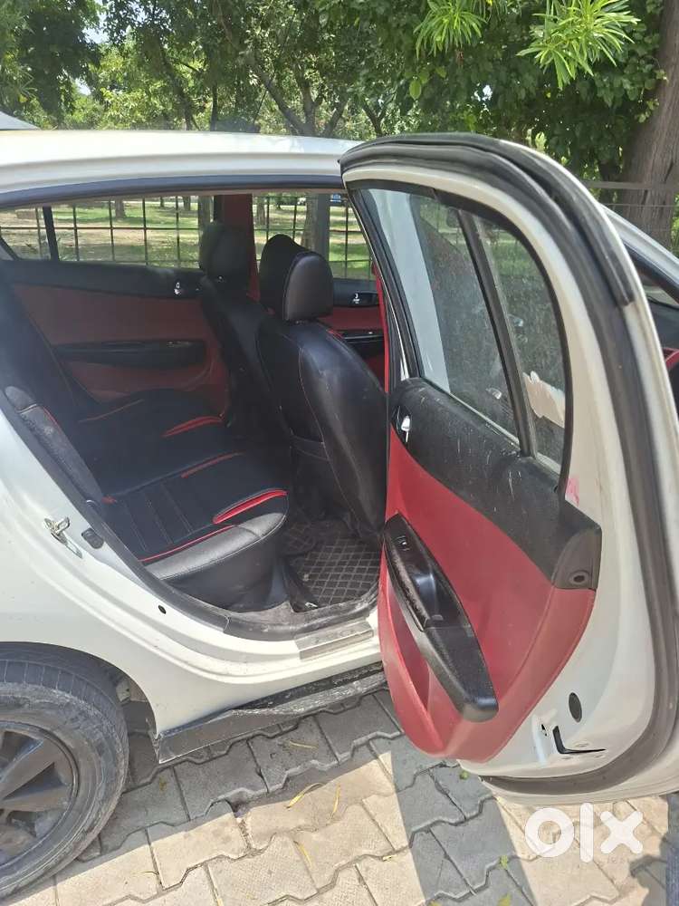 Hyundai I20 1.4 Magna At 2013 Diesel Manual