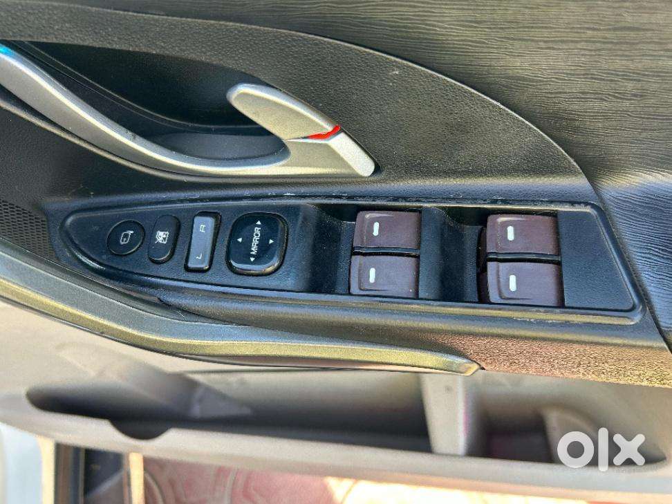 Mahindra Scorpio N Z6 Petrol Mt 7 Str, 2018, Diesel