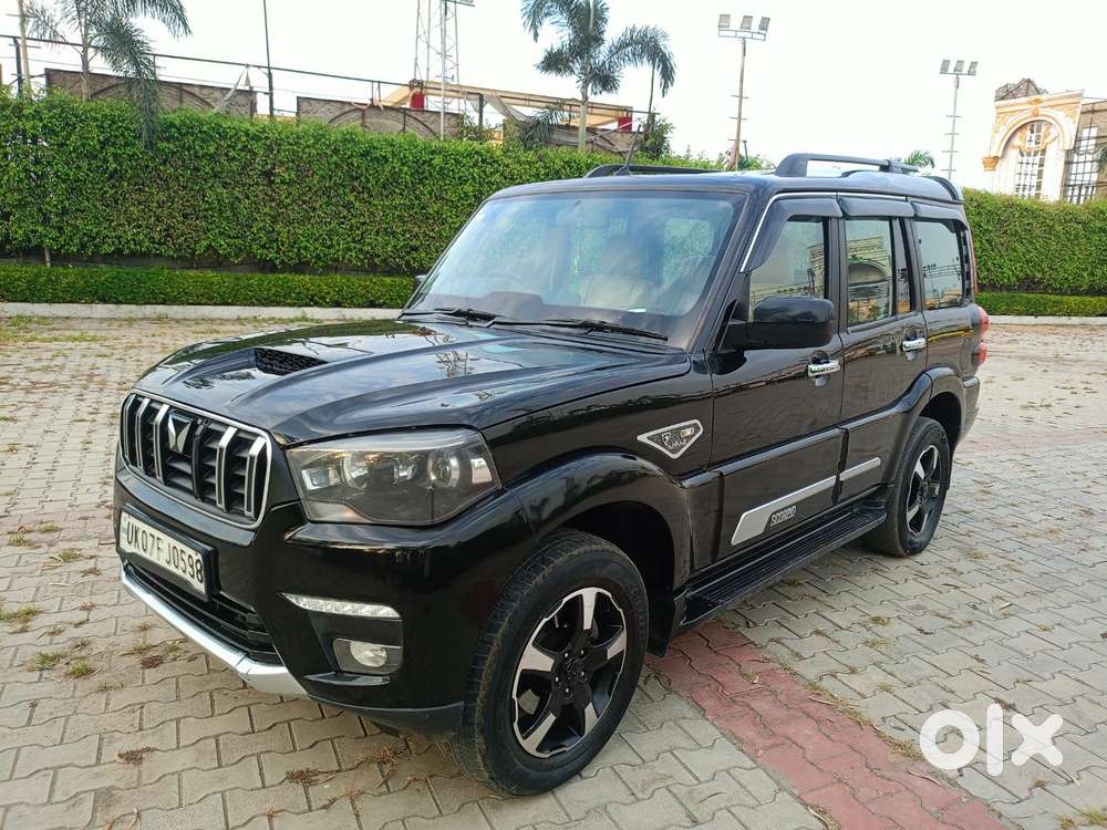 Mahindra Scorpio Classic 2.2 S 11 Mt 7 Str, 2022, Diesel