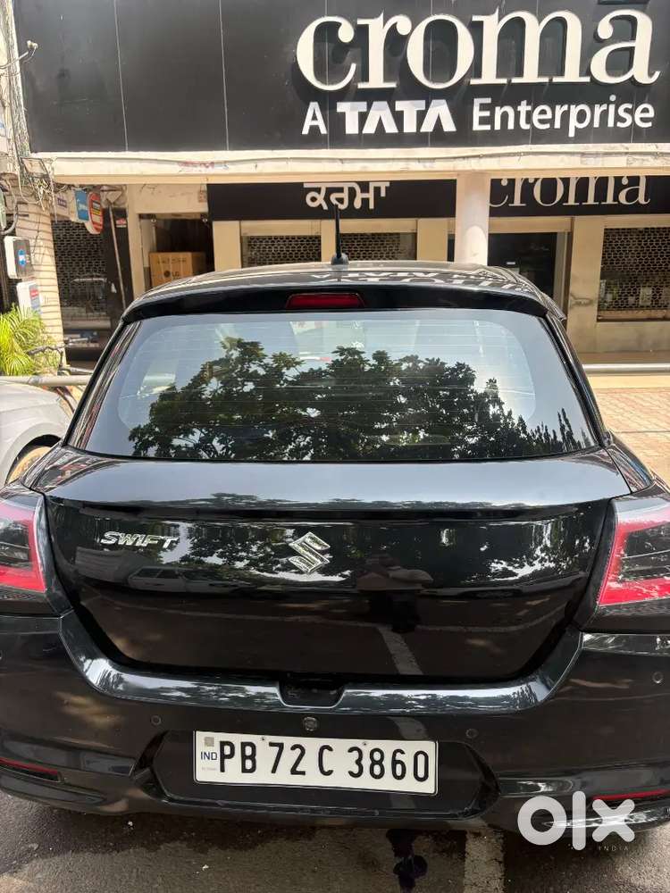 Maruti Suzuki Swift Vxi Black Colour