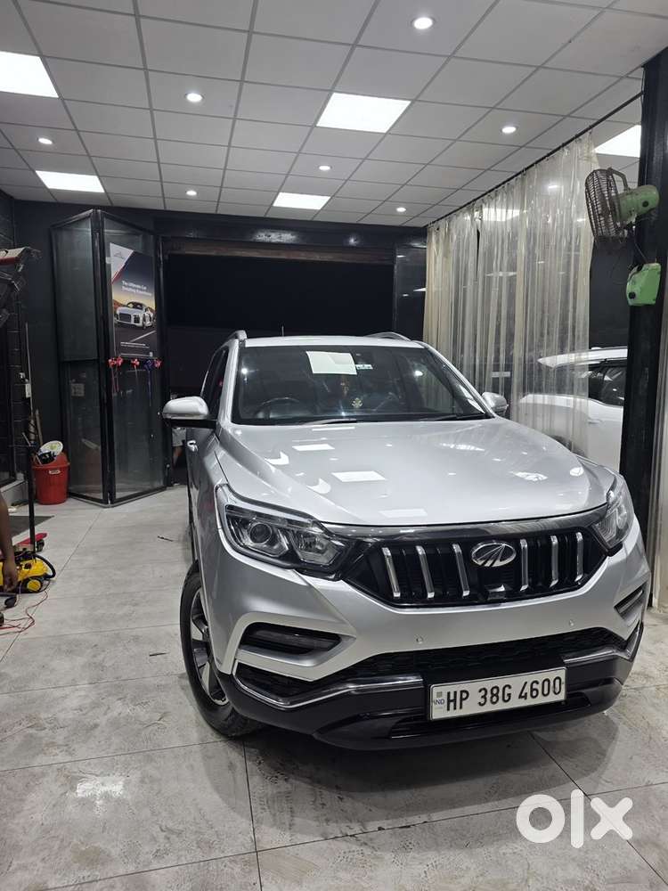Mahindra Alturas G4 2018 - 4x4