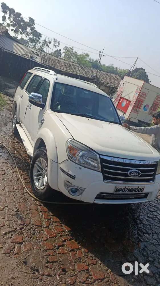 Ford Endeavour Le 2014