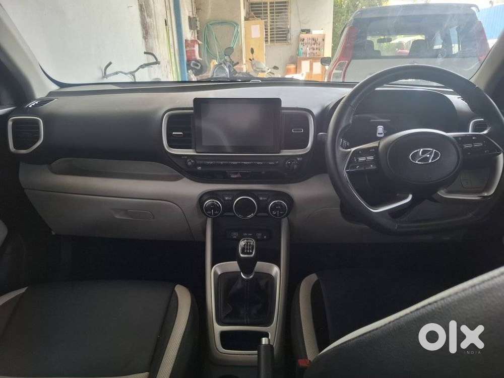 Hyundai Venue Sx Mt, 2023, Diesel